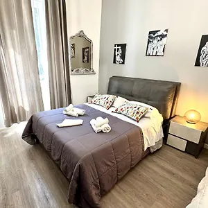 rezervați aici
